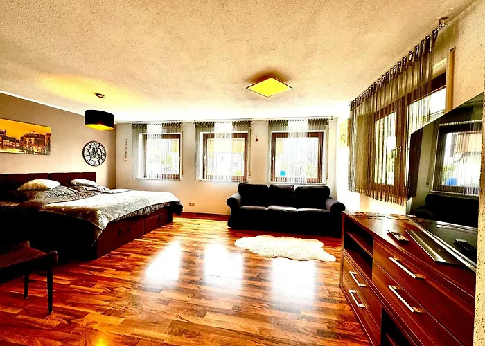 Dreamhouse Apartments